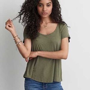 AEO olive green soft & sexy scoop neck tee XS